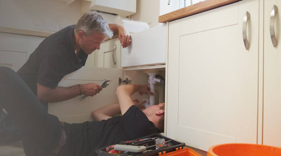 Professional burst pipe repair services in Sycamore, KS
